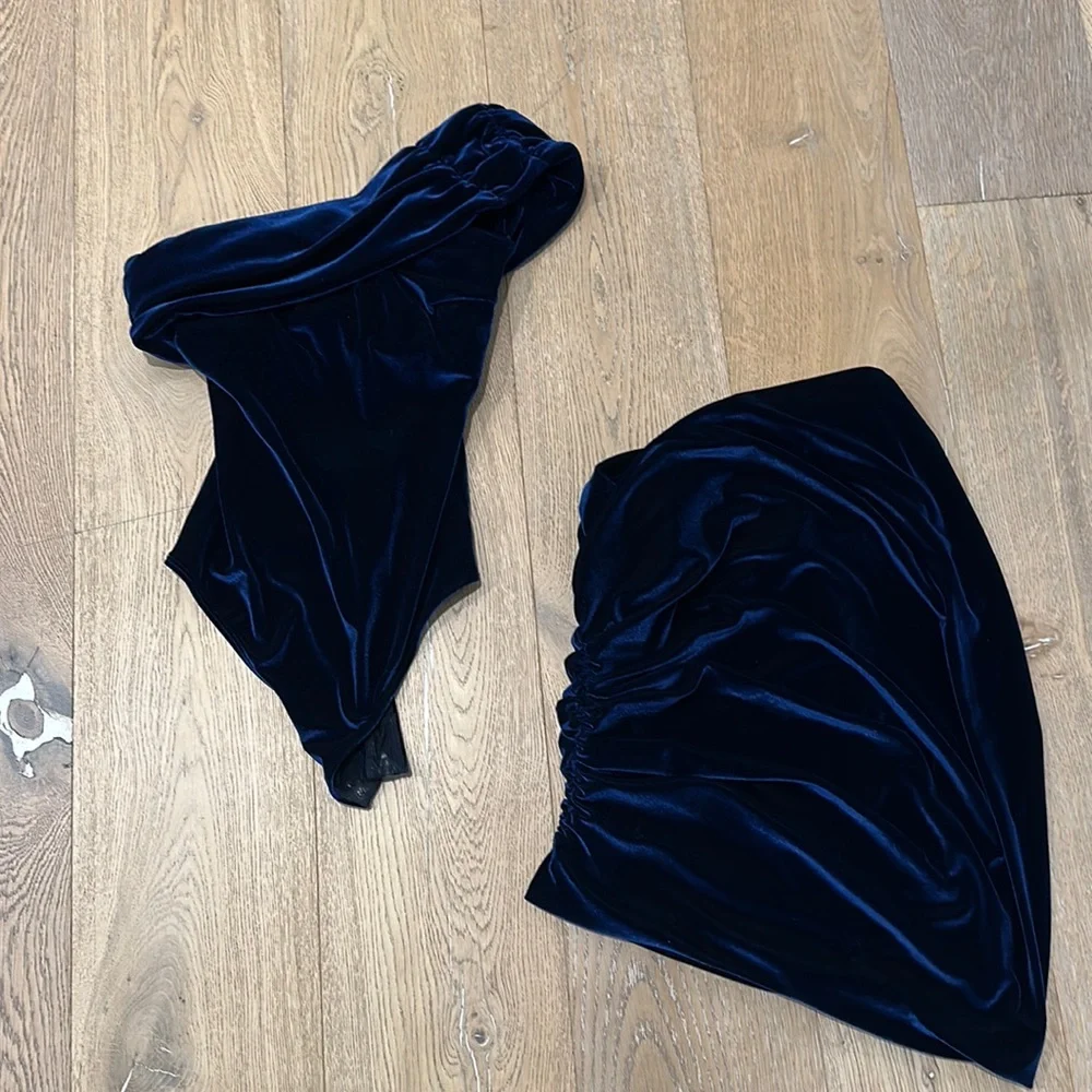 ALIX NYC Navy Velvet Skirt Set
